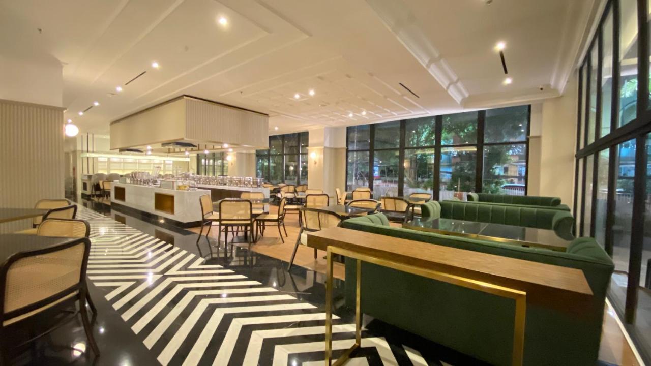 Maia Hotel Jakarta Eksteriør billede
